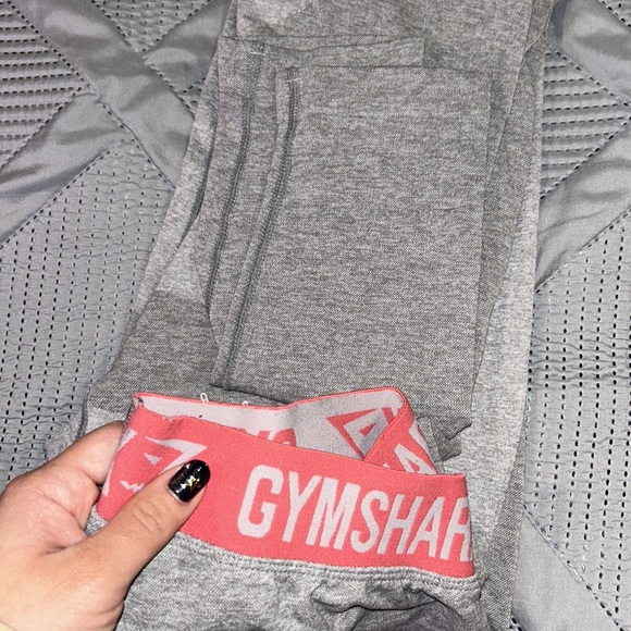 (SOLD)Gymshark Leggings (Pink) - Picture 3 of 3